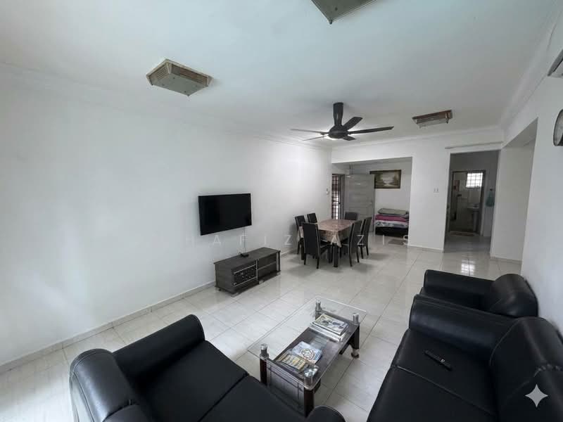 Pangsapuri untuk Dijual di Pulai View - ALHAFIZ AZIS - Living Room - PropertyGuru.com.my