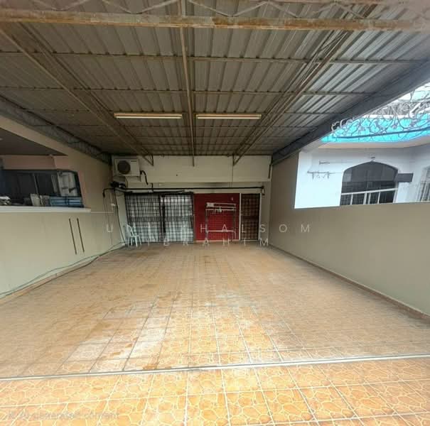 2-storey Terraced House for Rent in Taman Seri Putra (Banting) - Umi Khalsom Ibrahim - PropertyGuru.com.my