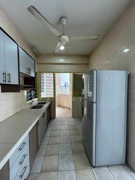 Condominium for Rent at Menara Menjalara - Sam Hoo - Kitchen - PropertyGuru.com.my