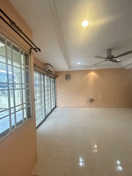 Terraced House for Sale in Seksyen 32, Kemuning Green Ville (Shah Alam) - Nicole Eng - Living Room - PropertyGuru.com.my