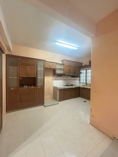 Terraced House for Sale in Seksyen 32, Kemuning Green Ville (Shah Alam) - Nicole Eng - Kitchen - PropertyGuru.com.my