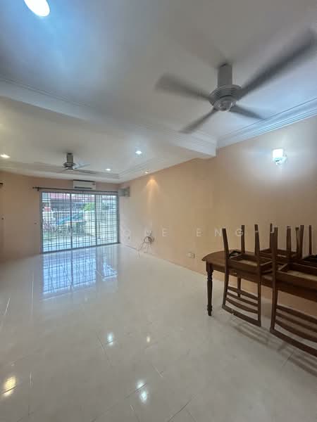 Terraced House for Sale in Seksyen 32, Kemuning Green Ville (Shah Alam) - Nicole Eng - Living Room - PropertyGuru.com.my