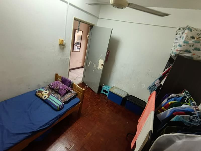 Condominium for Sale at Kenaria Condominium - Azira Ahmad - Bedroom - PropertyGuru.com.my