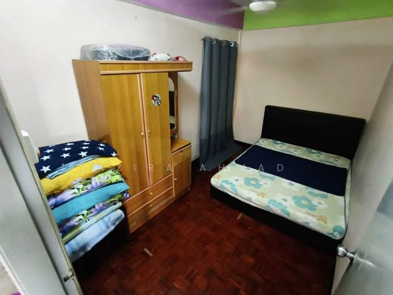 Condominium for Sale at Kenaria Condominium - Azira Ahmad - Bedroom - PropertyGuru.com.my