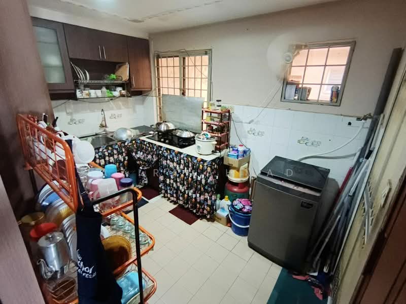 Condominium for Sale at Kenaria Condominium - Azira Ahmad - Kitchen - PropertyGuru.com.my