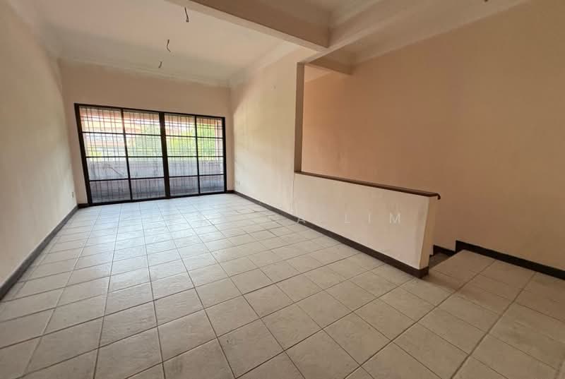Rumah Berkembar untuk Dijual di Kuala Selangor (Selangor) - Jessica Lim - Living Room - PropertyGuru.com.my