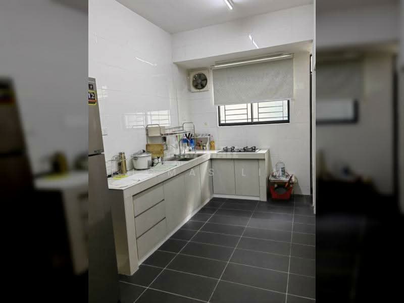 3-storey Terraced House for Sale in Taman Putra Prima (Puchong) - Thomas Lim - Kitchen - PropertyGuru.com.my