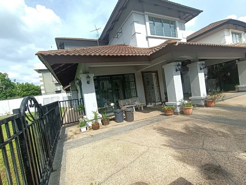 Semi-Detached House for Sale in Bandar Tasik Kesuma (Beranang) - Azira Ahmad - Exterior - PropertyGuru.com.my
