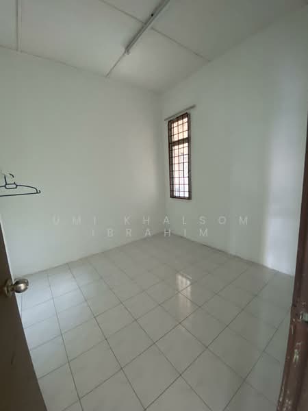 1-storey Terraced House for Sale in Kota Warisan (Sepang) - Umi Khalsom Ibrahim - PropertyGuru.com.my
