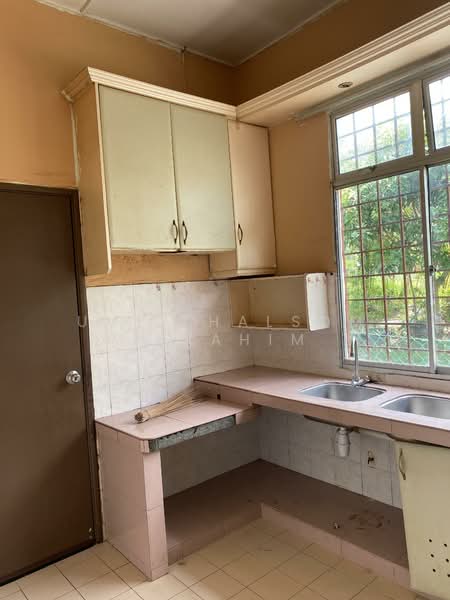 1-storey Terraced House for Sale in Kota Warisan (Sepang) - Umi Khalsom Ibrahim - PropertyGuru.com.my
