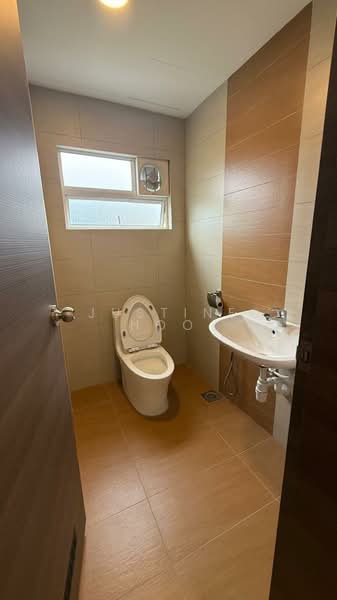 Office for Rent in BANDAR PUCHONG JAYA (Puchong) - Justine Hoo - Bathroom - PropertyGuru.com.my