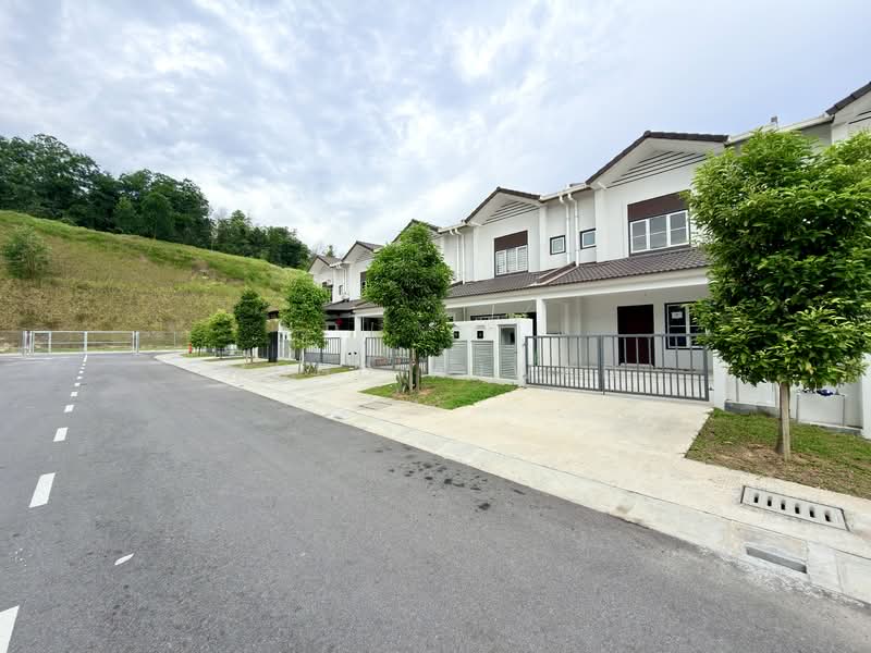 Rumah Teres 2 Tingkat untuk Dijual di Sepang (Selangor) - Muhd Ajwad - PropertyGuru.com.my