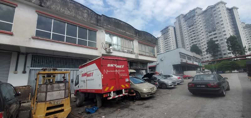 Terrace Factory for Rent in Kepong (Kuala Lumpur) - Johnny Tan - Exterior - PropertyGuru.com.my