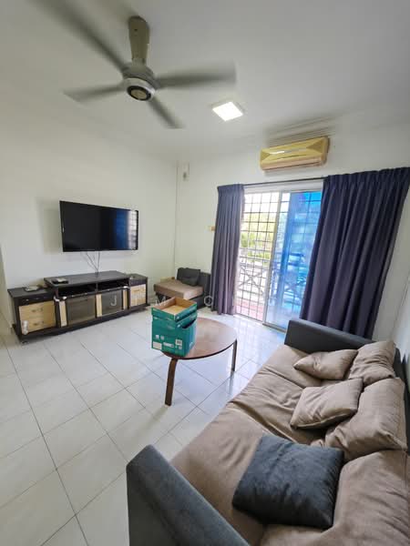 Pangsapuri untuk Dijual di Impian Senibong Residences - Jim Chee - Living Room - PropertyGuru.com.my
