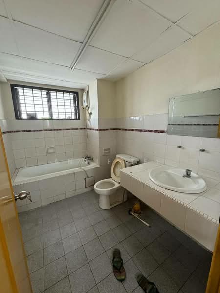 2-storey Terraced House for Sale in Taman Desa Cemerlang (Ulu Tiram) - Annie Tee - PropertyGuru.com.my