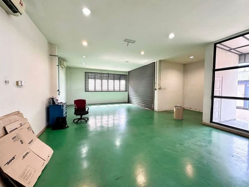 Factory for Sale in Taman Desa Cemerlang (Ulu Tiram) - Darren Chua - Interior - PropertyGuru.com.my