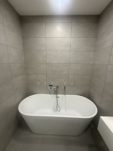 Servis Apartment untuk Disewa di Dorsett Waterfront Subang - DEV VJ - Bathroom - PropertyGuru.com.my