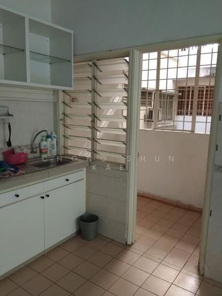 Pangsapuri untuk Disewa di Sri Cassia - Chong Shun Kae - Kitchen - PropertyGuru.com.my