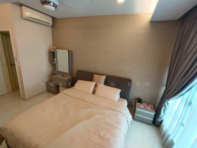 Kondominium untuk Dijual di The Z Residence - Yoke Leng Sew - Bedroom - PropertyGuru.com.my