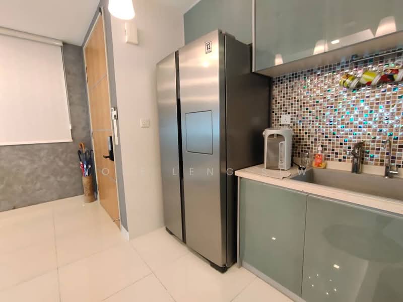 Kondominium untuk Dijual di The Z Residence - Yoke Leng Sew - Kitchen - PropertyGuru.com.my