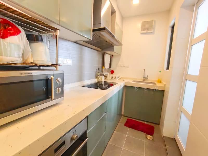 Kondominium untuk Dijual di The Z Residence - Yoke Leng Sew - Kitchen - PropertyGuru.com.my