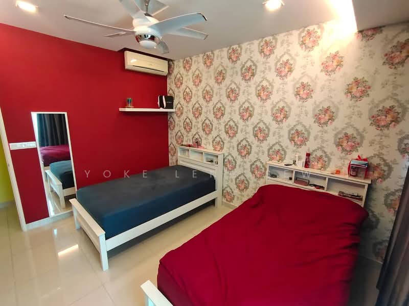 Kondominium untuk Dijual di The Z Residence - Yoke Leng Sew - Bedroom - PropertyGuru.com.my
