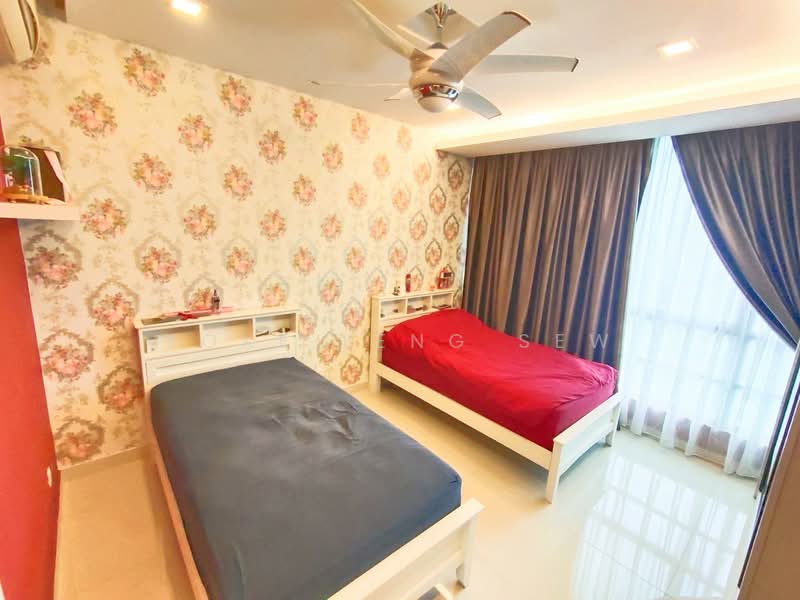 Kondominium untuk Dijual di The Z Residence - Yoke Leng Sew - Bedroom - PropertyGuru.com.my