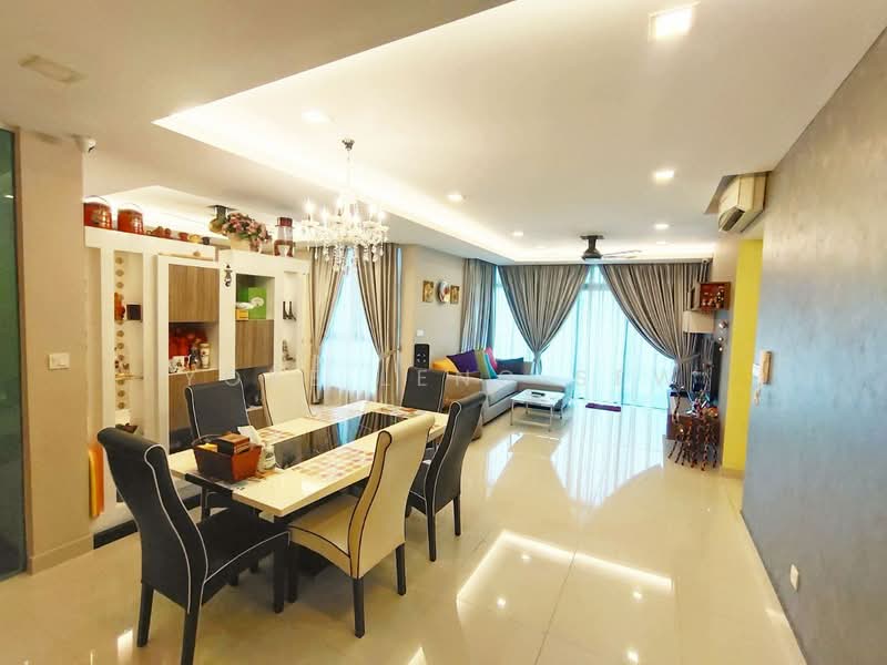 Kondominium untuk Dijual di The Z Residence - Yoke Leng Sew - Living Room - PropertyGuru.com.my