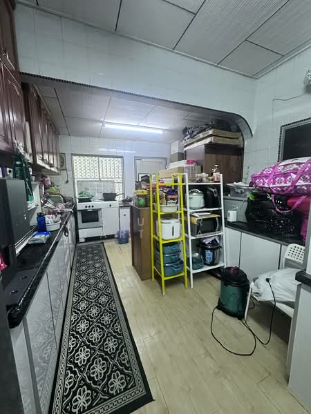 1-storey Terraced House for Sale in Klang (Selangor) - Syukor Hartanah - Kitchen - PropertyGuru.com.my