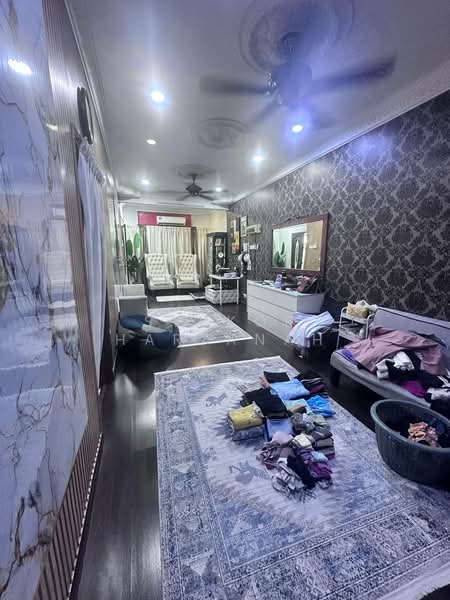 1-storey Terraced House for Sale in Klang (Selangor) - Syukor Hartanah - Living Room - PropertyGuru.com.my
