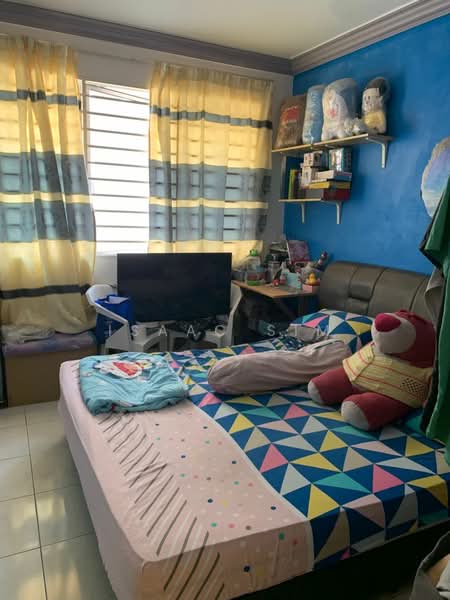 Apartment for Sale at Villa Residence - Isaac Sim - Bedroom - PropertyGuru.com.my