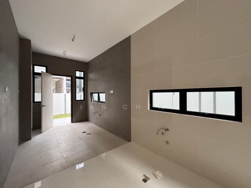 Rumah Berkembar untuk Dijual di Taman Sutera Utama (Skudai) - Ian Chen - PropertyGuru.com.my