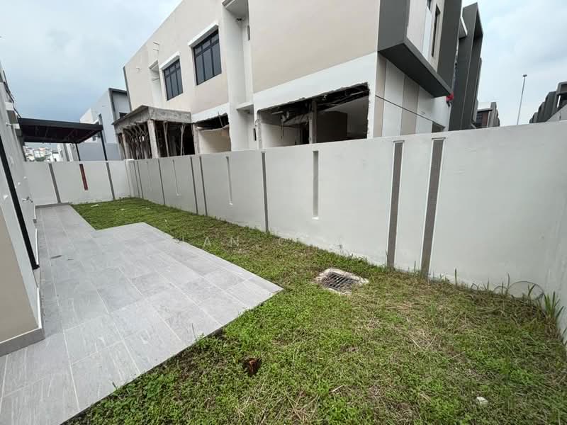 Rumah Berkembar untuk Dijual di Taman Sutera Utama (Skudai) - Ian Chen - PropertyGuru.com.my