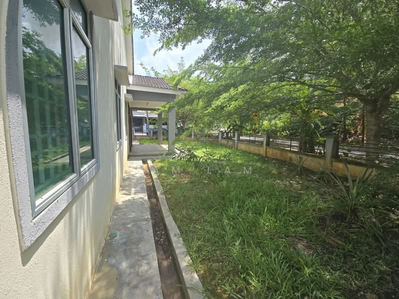 1-storey Terraced House for Sale in Taman Chandan Putri (Kuala Kangsar) - Sam Lam - Exterior - PropertyGuru.com.my