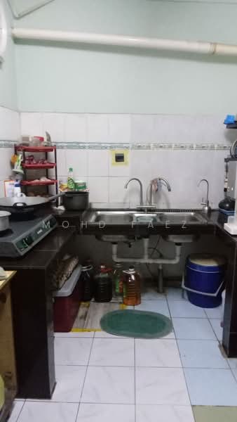 Rumah Teres 2 Tingkat untuk Dijual di Taman Anggerik (Tampoi) - Mohd Faez - Kitchen - PropertyGuru.com.my