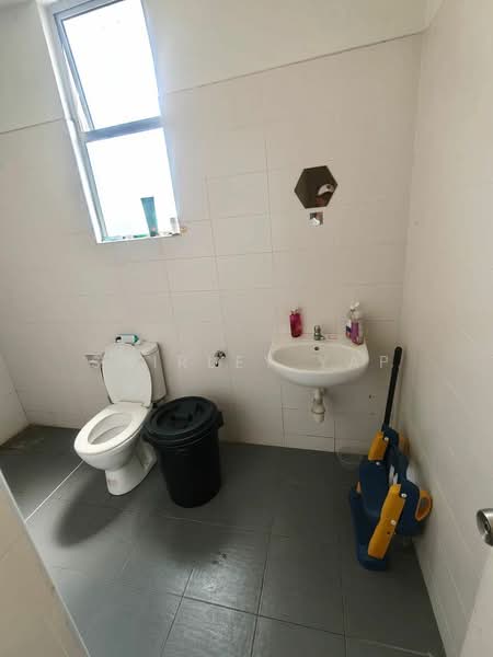Rumah Teres 2 Tingkat untuk Dijual di Bandar Seri Alam (Masai) - Shirley Yap - Bathroom - PropertyGuru.com.my