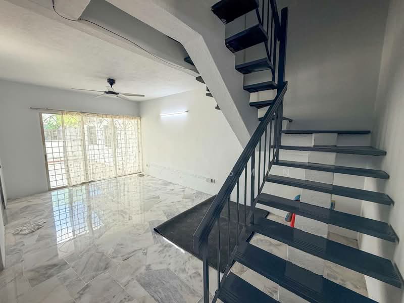 2-storey Terraced House for Sale in Taman Minang (Cheras) - Zaty Jasmin - Living Room - PropertyGuru.com.my