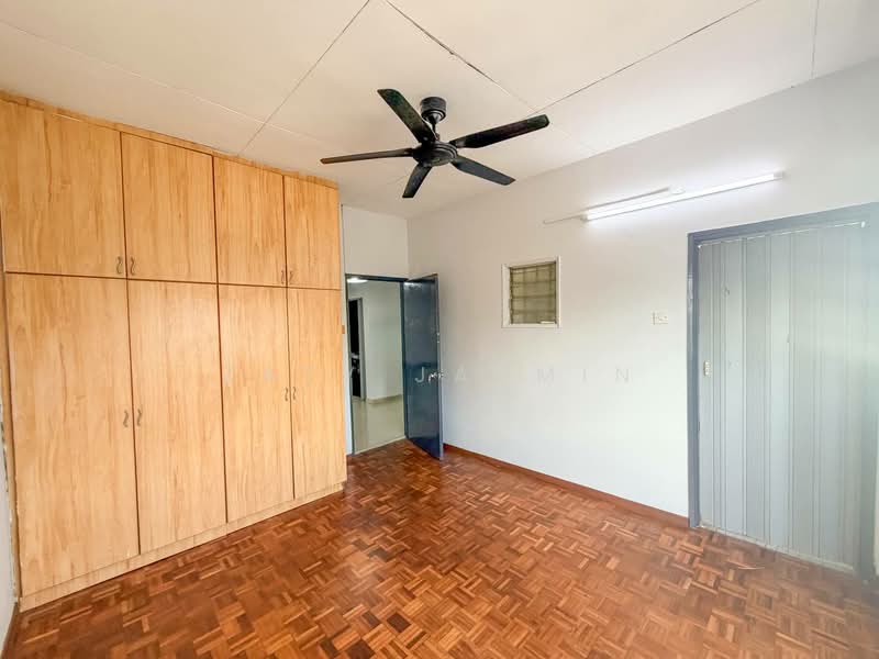 2-storey Terraced House for Sale in Taman Minang (Cheras) - Zaty Jasmin - Bedroom - PropertyGuru.com.my