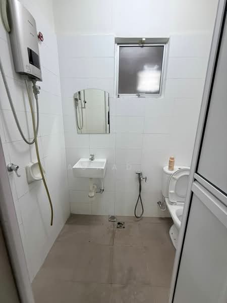Rumah Berkembar untuk Dijual di Bertam Perdana 2 (Kepala Batas) - Aswad . - Bathroom - PropertyGuru.com.my