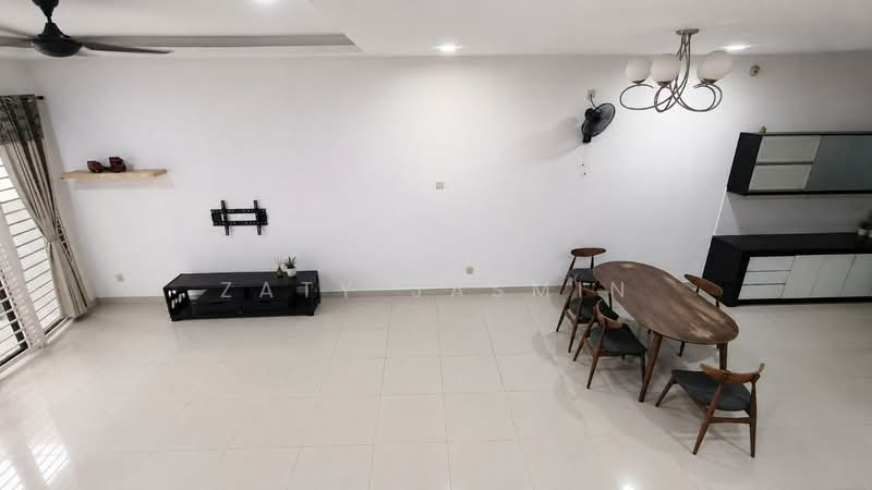 Rumah Teres 2 Tingkat untuk Dijual di Alam Impian (Shah Alam) - Zaty Jasmin - Living Room - PropertyGuru.com.my