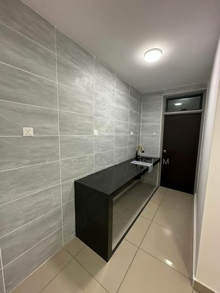 Service Residence for Sale at KSL Residence 2 @ Kangkar Tebrau - Yvonne Lim - Kitchen - PropertyGuru.com.my