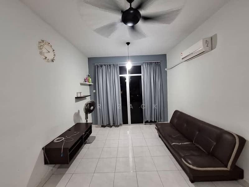 Servis Apartment untuk Disewa di Diamond Regency - Mr Zack - Living Room - PropertyGuru.com.my