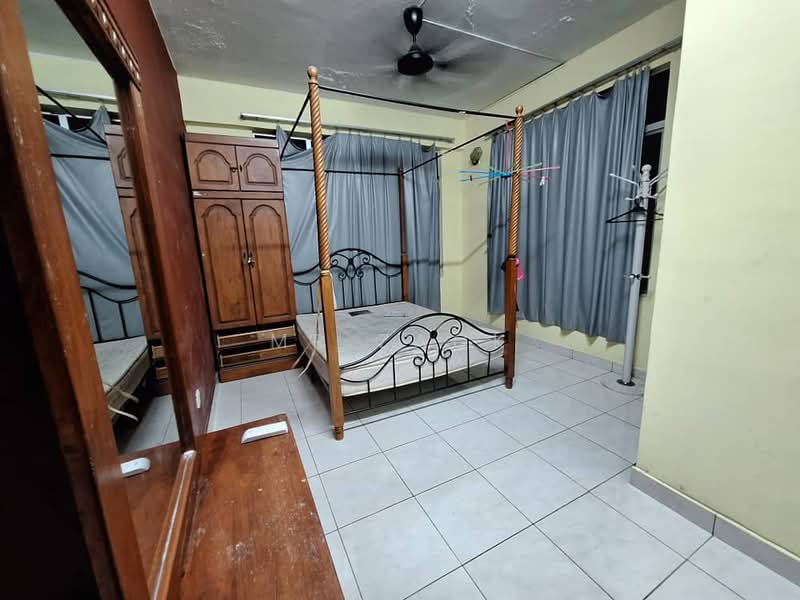 Servis Apartment untuk Disewa di Diamond Regency - Mr Zack - Bedroom - PropertyGuru.com.my