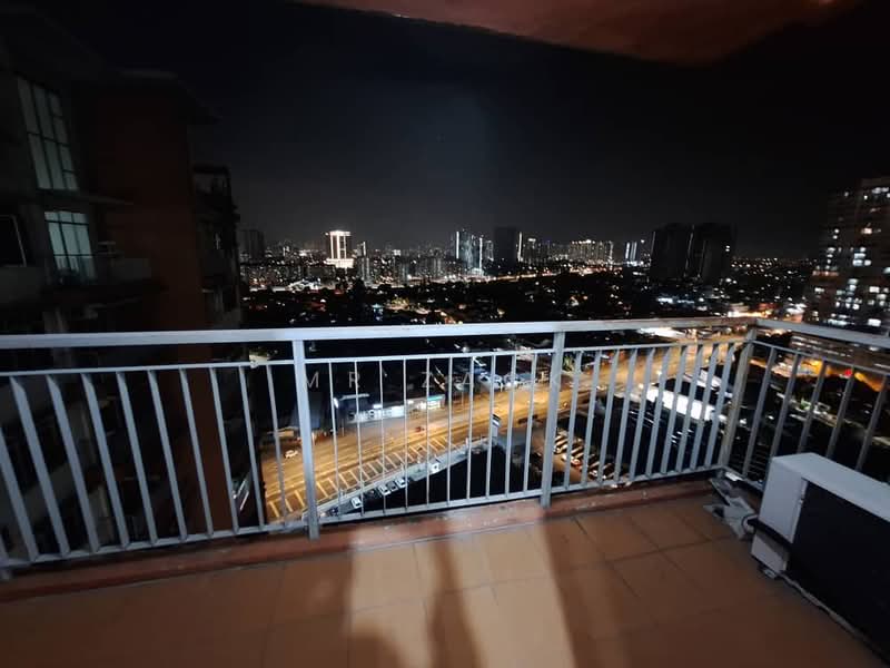 Servis Apartment untuk Disewa di Diamond Regency - Mr Zack - Balcony - PropertyGuru.com.my