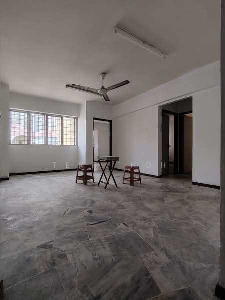 Pangsapuri untuk Dijual di Tasik Heights Apartment - Terry Hoh - Living Room - PropertyGuru.com.my