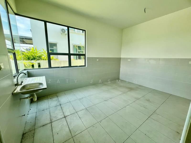 Rumah Banglo untuk Dijual di Kota Seriemas (Nilai) - Zaty Jasmin - Kitchen - PropertyGuru.com.my