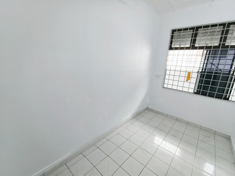 1-storey Terraced House for Sale in Taman Molek (Johor Bahru) - Elaine Lau - PropertyGuru.com.my
