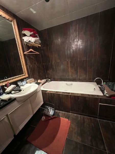 Kondominium untuk Dijual di Cendana - Anthony Foong - Bathroom - PropertyGuru.com.my