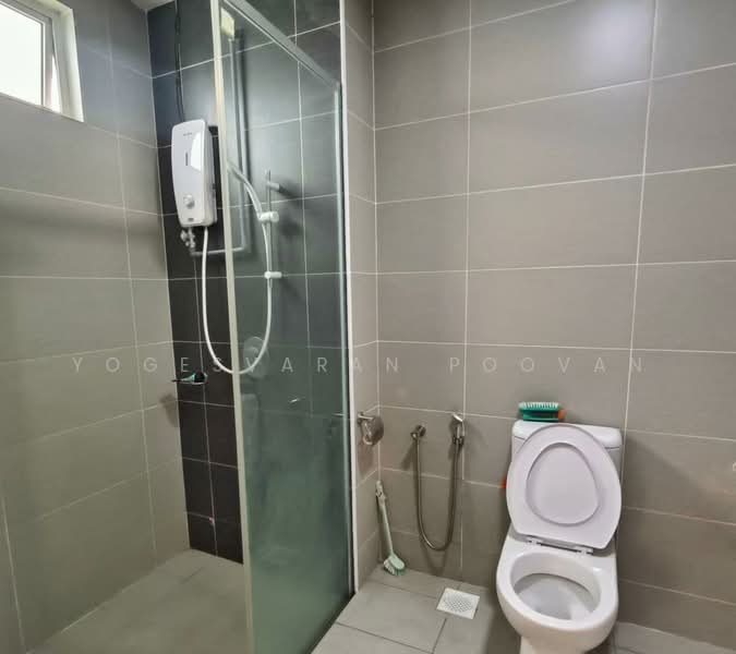 Semi-Detached House for Rent in Canary Garden (Klang) - Yogesvaran Poovan - Bathroom - PropertyGuru.com.my