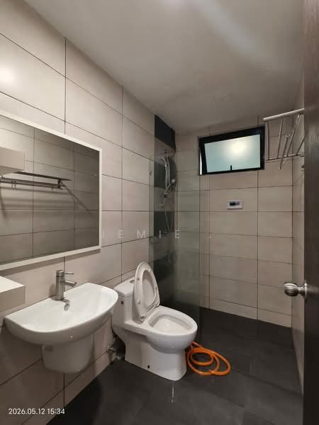 Servis Apartment untuk Disewa di Molek Regency - Jemie . - Bathroom - PropertyGuru.com.my